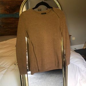 Brown sweater with zipper accents